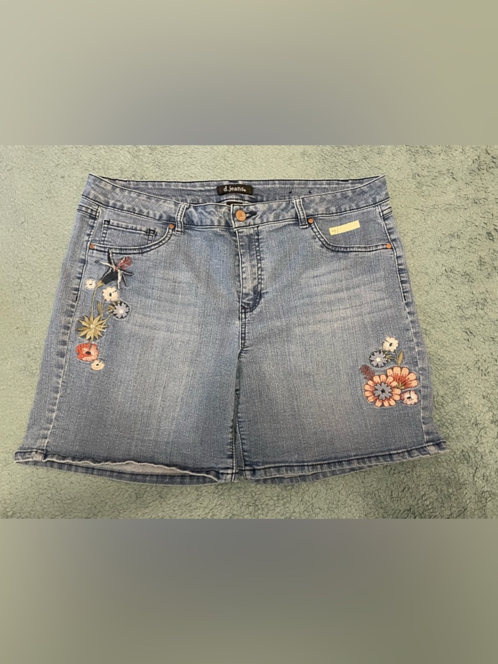 d.jeans Embroidered Light Wash Denim shorts- Floral Accents